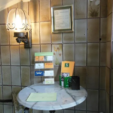 Alt-rodenkirchen Hotel 2*